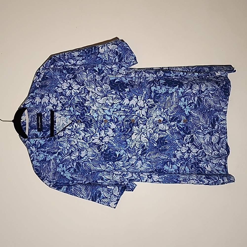 TOMMY BAHAMA Silk XL Hawaiian/Camp Style Button-up Shirt
